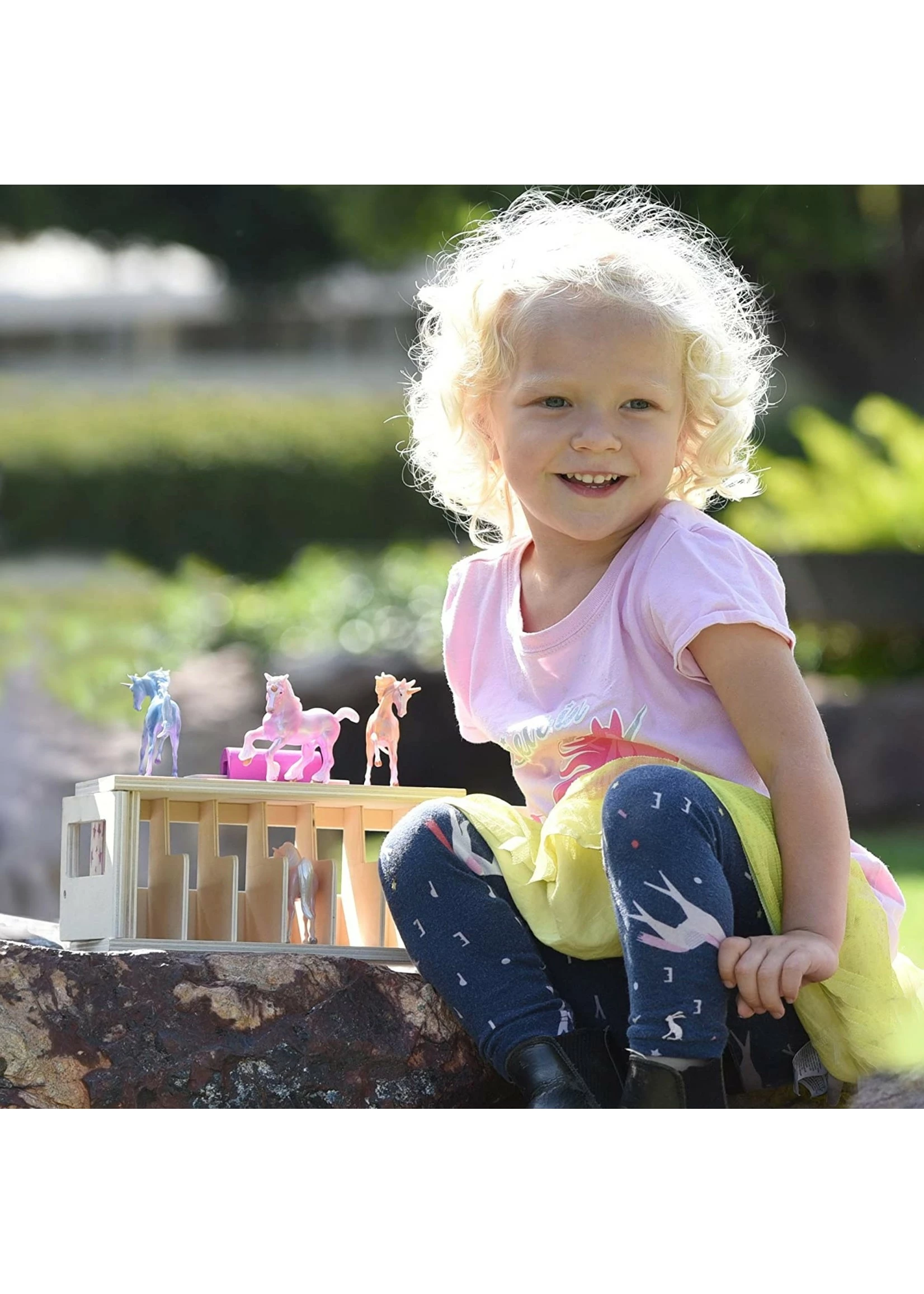 Breyer Unicorn Magic Wooden Carry Case - Image 4