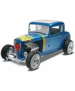 Revell 4228 - 1/25 '32 Ford 5 Window Coupe