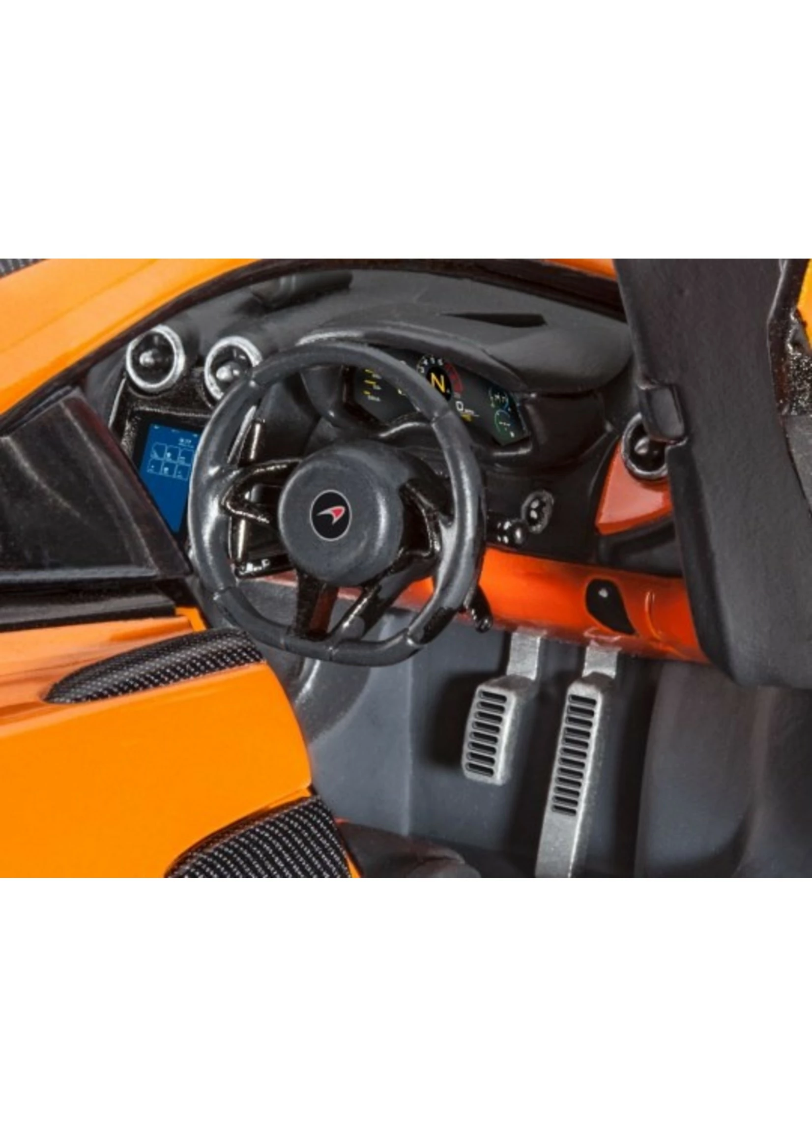 Revell Of Germany 07051 - 1/24 McLaren 570S - Image 3