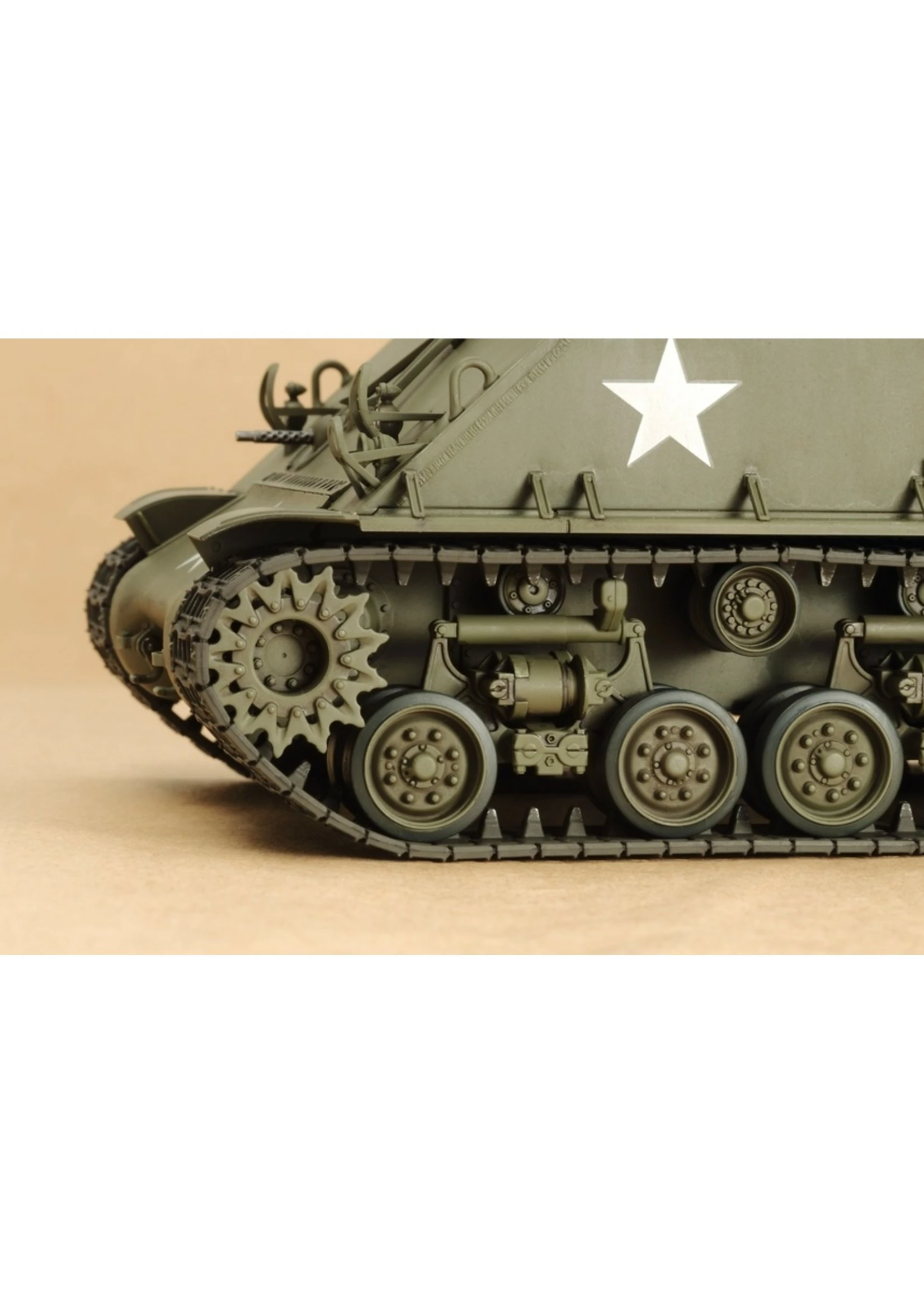 Tamiya 35346 - 1/35 U.S. Medium Tank M4A3E8 Sherman - Image 3
