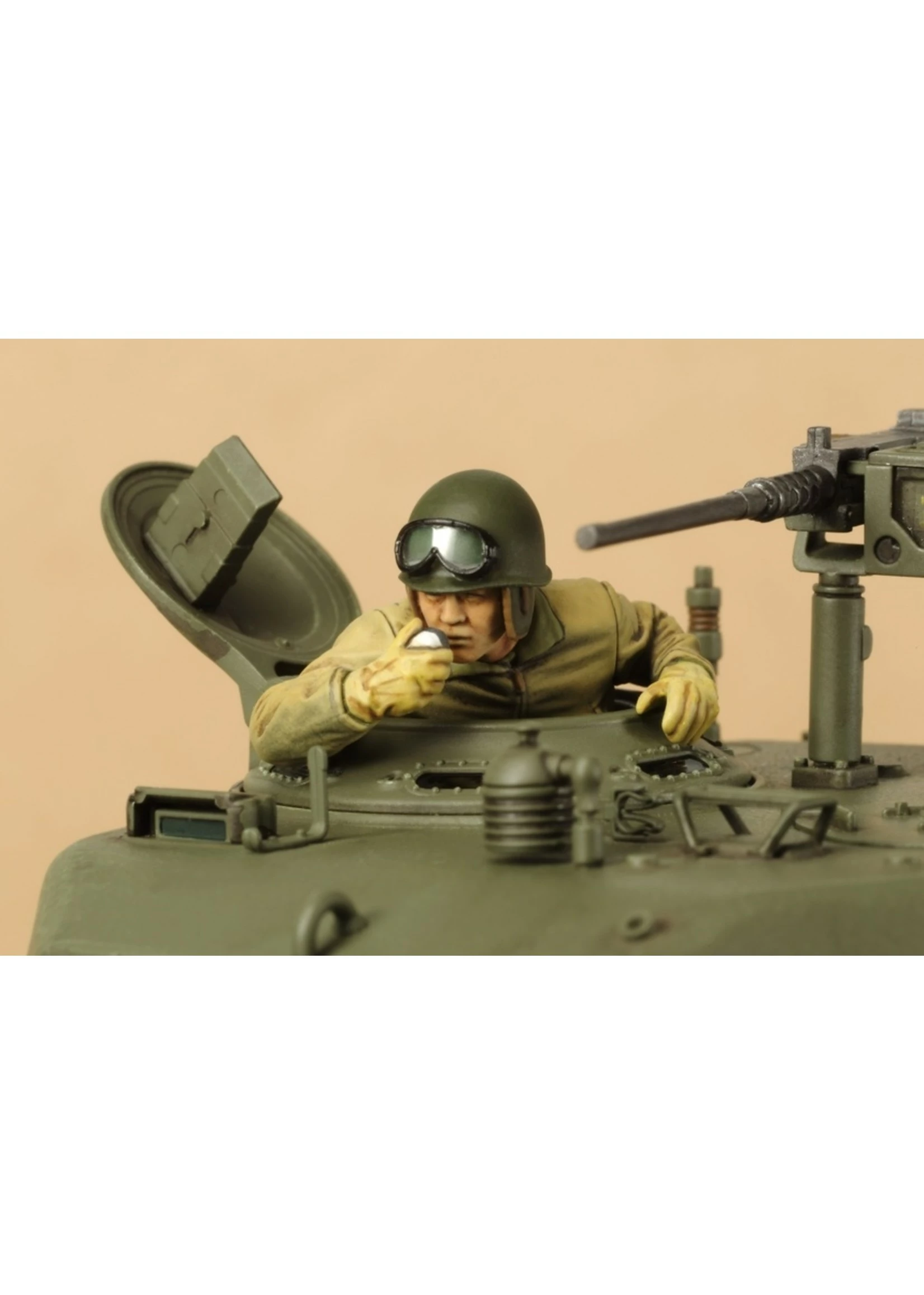 Tamiya 35346 - 1/35 U.S. Medium Tank M4A3E8 Sherman - Image 5
